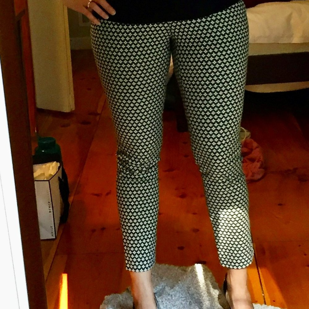 Loft Julie Skinny Cropped Pants SZ 2